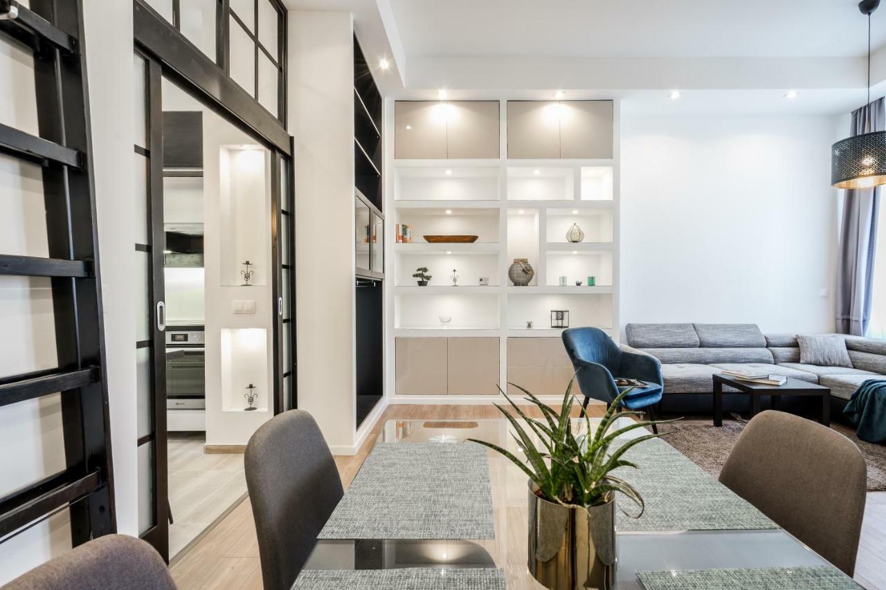 Bpr Thrill Design Home With A/C بودابست المظهر الخارجي الصورة