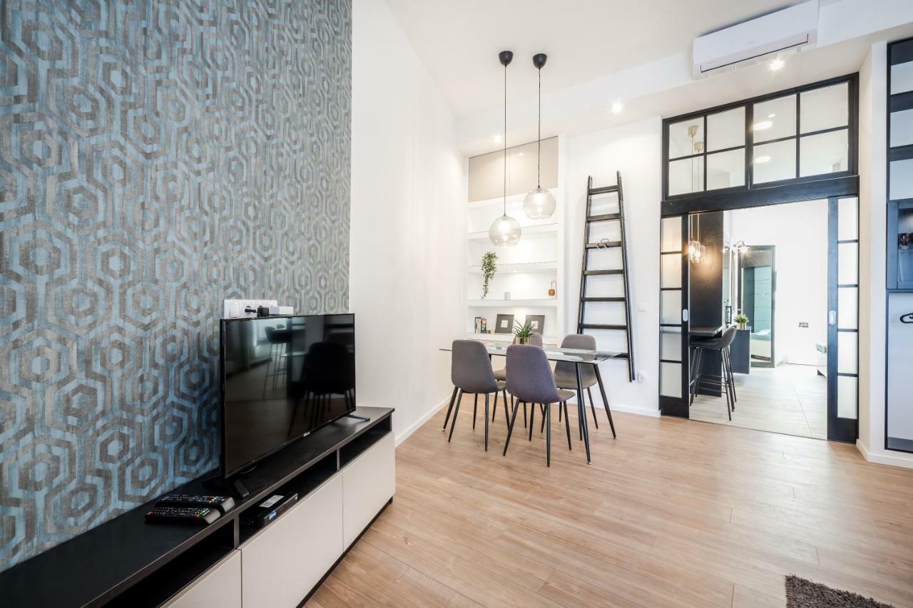 Bpr Thrill Design Home With A/C بودابست المظهر الخارجي الصورة